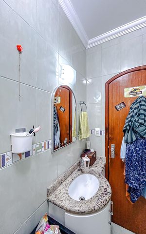 Casa à venda com 456m², 4 quartos e 4 vagasBanheiro 2