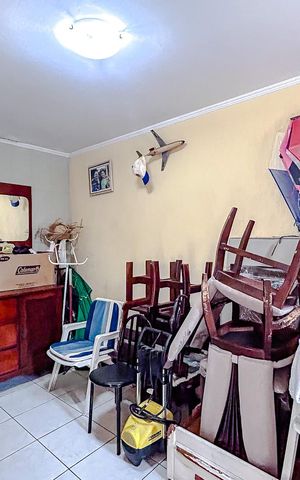 Casa à venda com 456m², 4 quartos e 4 vagasQuarto de Serviço