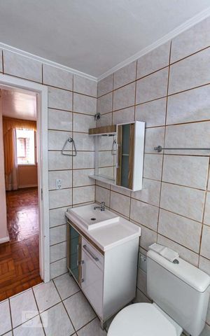 Apartamento à venda com 60m², 2 quartos e 1 vaga Apartamento à venda com 60m², 2 quartos e 1 vagaBanheiro
