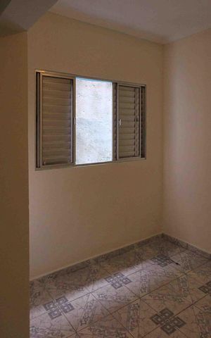 Casa à venda com 70m², 7 quartos e 2 vagas Casa à venda com 70m², 7 quartos e 2 vagasSuite