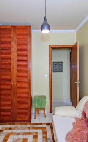 Casa à venda com 192m², 3 quartos e 2 vagas Casa à venda com 192m², 3 quartos e 2 vagasQuarto 1