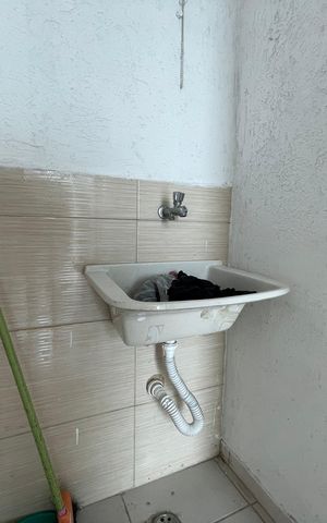 Studio para alugar com 40m², 1 quarto e sem vaga Studio para alugar com 40m², 1 quarto e sem vagaÁrea de Serviço