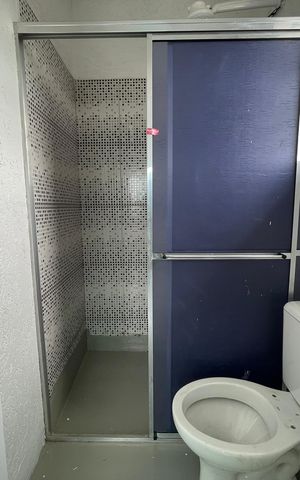 Studio para alugar com 40m², 1 quarto e sem vaga Studio para alugar com 40m², 1 quarto e sem vagaBanheiro