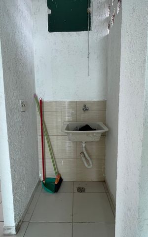 Studio para alugar com 40m², 1 quarto e sem vaga Studio para alugar com 40m², 1 quarto e sem vagaÁrea de Serviço