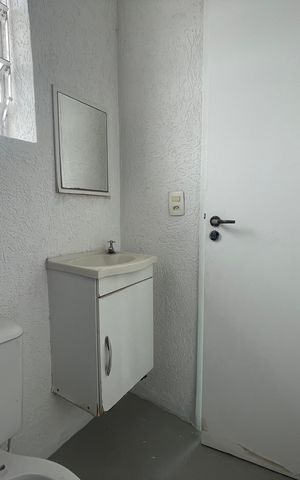 Studio para alugar com 40m², 1 quarto e sem vaga Studio para alugar com 40m², 1 quarto e sem vagaBanheiro