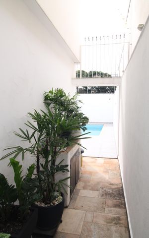 Casa à venda com 210m², 3 quartos e 4 vagasCorredor