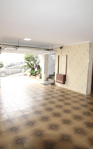 Casa à venda com 210m², 3 quartos e 4 vagasGaragem / Área de Serviço