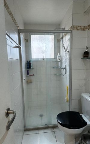 Apartamento à venda com 76m², 2 quartos e 1 vaga Apartamento à venda com 76m², 2 quartos e 1 vagaBanheiro da Suíte