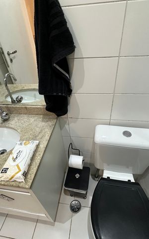 Apartamento à venda com 76m², 2 quartos e 1 vaga Apartamento à venda com 76m², 2 quartos e 1 vagaBanheiro