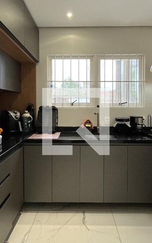 Casa para alugar com 400m², 4 quartos e 2 vagas