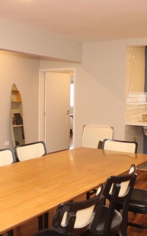 Apartamento à venda com 140m², 2 quartos e 2 vagasSala