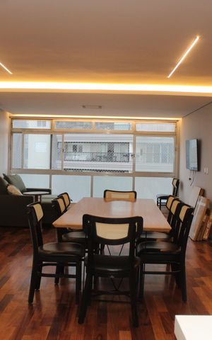 Apartamento à venda com 140m², 2 quartos e 2 vagasSala