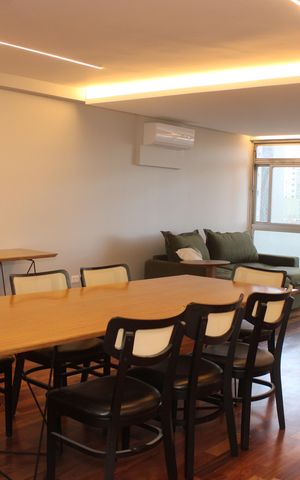 Apartamento à venda com 140m², 2 quartos e 2 vagasSala