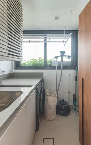 Apartamento à venda com 90m², 2 quartos e 2 vagas Apartamento à venda com 90m², 2 quartos e 2 vagasLavanderia