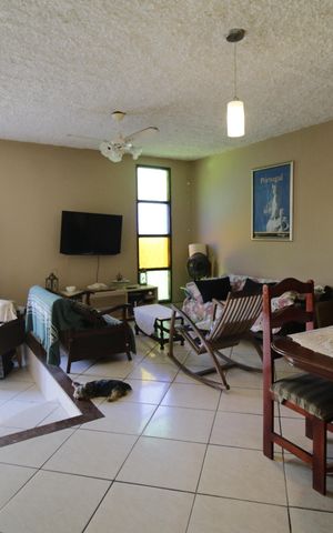 Casa à venda com 125m², 4 quartos e 3 vagasSala