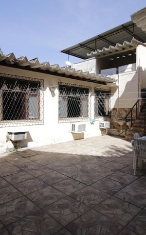 Casa à venda com 125m², 4 quartos e 3 vagasQuintal