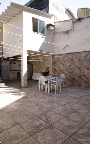 Casa à venda com 125m², 4 quartos e 3 vagasQuintal