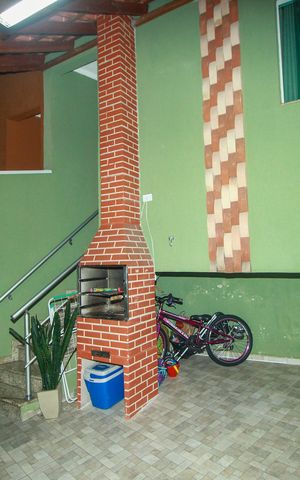 Casa à venda com 72m², 2 quartos e 1 vaga Casa à venda com 72m², 2 quartos e 1 vagaChurrasqueira/Garagem