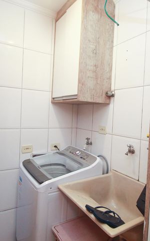 Casa à venda com 72m², 2 quartos e 1 vaga Casa à venda com 72m², 2 quartos e 1 vagaÁrea de Serviço