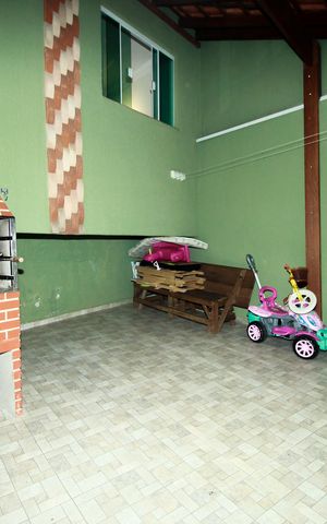 Casa à venda com 72m², 2 quartos e 1 vaga Casa à venda com 72m², 2 quartos e 1 vagaChurrasqueira/Garagem