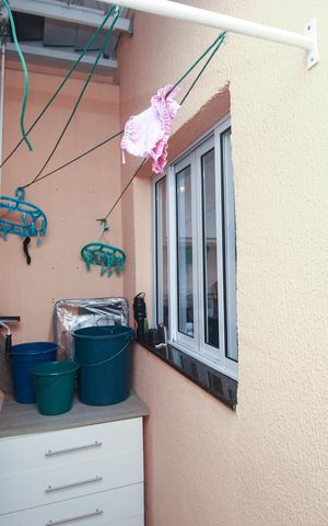 Casa à venda com 72m², 2 quartos e 1 vaga Casa à venda com 72m², 2 quartos e 1 vagaÁrea de Serviço