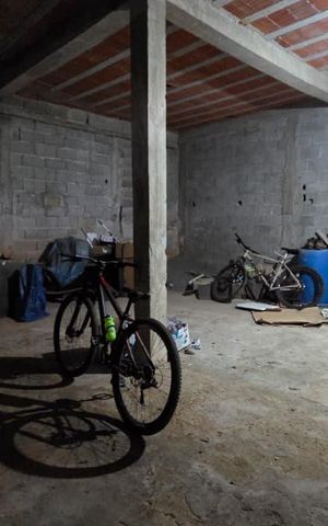 Casa para alugar com 391m², 6 quartos e 3 vagas Casa para alugar com 391m², 6 quartos e 3 vagasGaragem