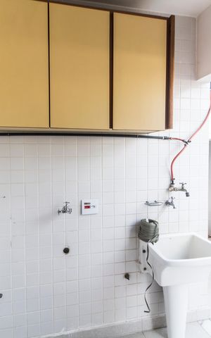 Casa de condomínio à venda com 160m², 3 quartos e 2 vagas Casa de condomínio à venda com 160m², 3 quartos e 2 vagasÁrea de Serviço