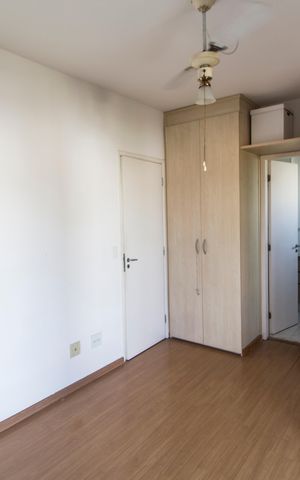 Casa de condomínio à venda com 160m², 3 quartos e 2 vagas Casa de condomínio à venda com 160m², 3 quartos e 2 vagasSuíte