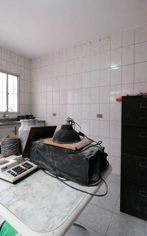 Casa à venda com 201m², 2 quartos e 3 vagasEdícula