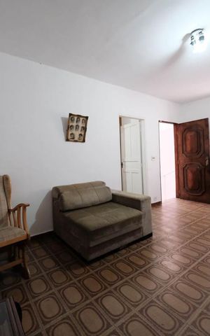 Casa à venda com 201m², 2 quartos e 3 vagasSala
