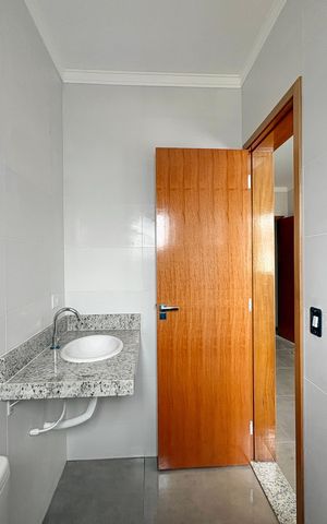 Casa à venda com 135m², 2 quartos e 3 vagasBanheiro da Suíte 2