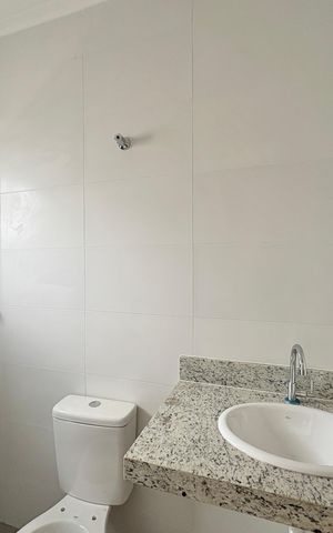 Casa à venda com 135m², 2 quartos e 3 vagasBanheiro da Suíte 2