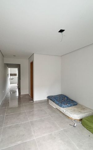 Casa à venda com 135m², 2 quartos e 3 vagasSala