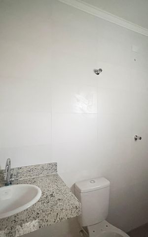 Casa à venda com 135m², 2 quartos e 3 vagasBanheiro da Suíte 2