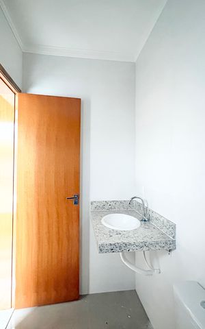 Casa à venda com 135m², 2 quartos e 3 vagasBanheiro da Suíte 2