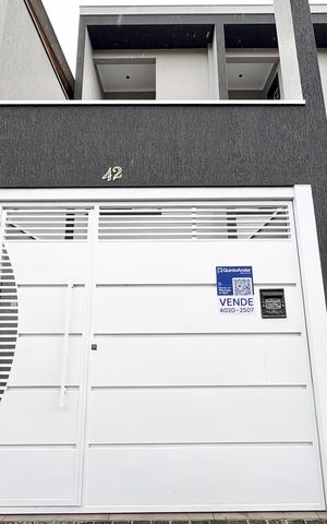 Casa à venda com 135m², 2 quartos e 3 vagasFachada