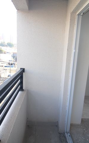 Apartamento à venda com 37m², 2 quartos e sem vagaSala / Cozinha - Varanda