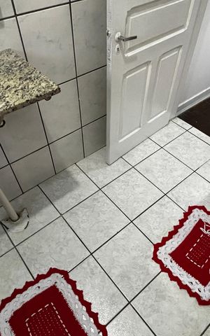 Casa para alugar com 70m², 2 quartos e sem vaga Casa para alugar com 70m², 2 quartos e sem vagaBanheiro