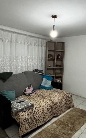 Casa para alugar com 70m², 2 quartos e sem vaga Casa para alugar com 70m², 2 quartos e sem vagaSala