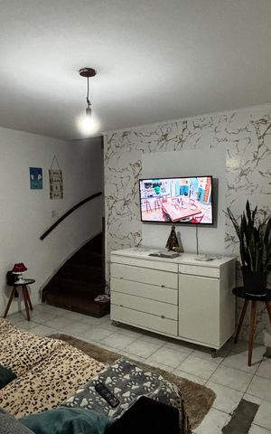 Casa para alugar com 70m², 2 quartos e sem vaga Casa para alugar com 70m², 2 quartos e sem vagaSala