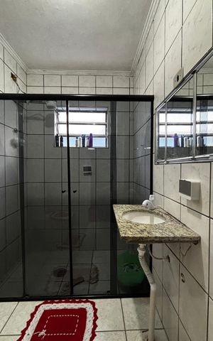 Casa para alugar com 70m², 2 quartos e sem vaga Casa para alugar com 70m², 2 quartos e sem vagaBanheiro