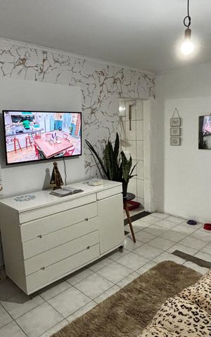 Casa para alugar com 70m², 2 quartos e sem vaga Casa para alugar com 70m², 2 quartos e sem vagaSala