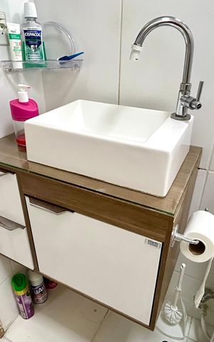 Apartamento à venda com 44m², 2 quartos e 1 vaga Apartamento à venda com 44m², 2 quartos e 1 vagaBanheiro