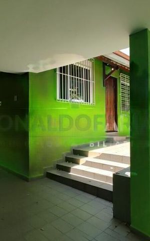 Casa à venda com 106m², 3 quartos e 2 vagas