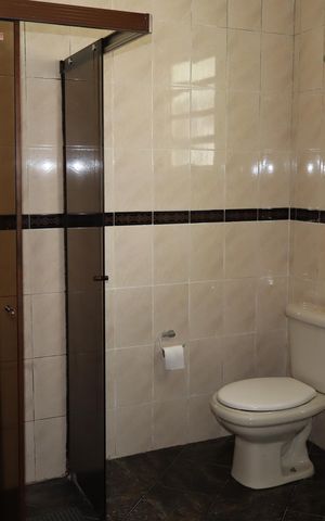 Casa à venda com 160m², 4 quartos e 3 vagasBanheiro