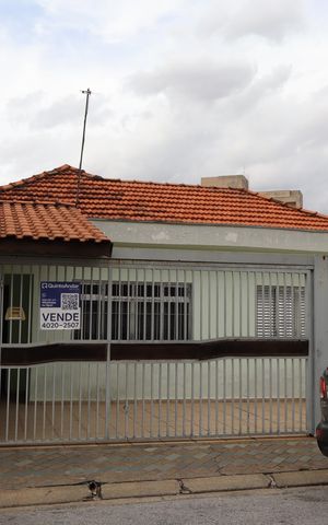 Casa à venda com 160m², 4 quartos e 3 vagasFachada 