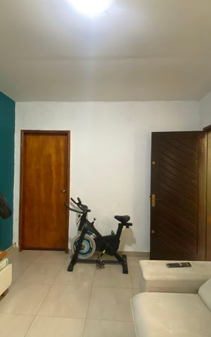 Casa à venda com 60m², 2 quartos e 1 vaga Casa à venda com 60m², 2 quartos e 1 vagaSala