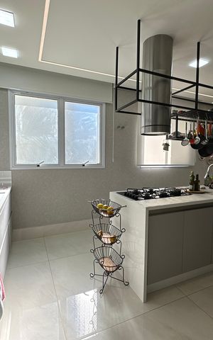 Apartamento à venda com 284m², 3 quartos e 5 vagas Apartamento à venda com 284m², 3 quartos e 5 vagasCozinha