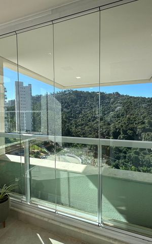 Apartamento à venda com 284m², 3 quartos e 5 vagas Apartamento à venda com 284m², 3 quartos e 5 vagasVaranda da Sala