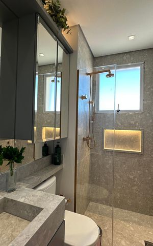 Apartamento à venda com 284m², 3 quartos e 5 vagas Apartamento à venda com 284m², 3 quartos e 5 vagasBanheiro da Suíte 2